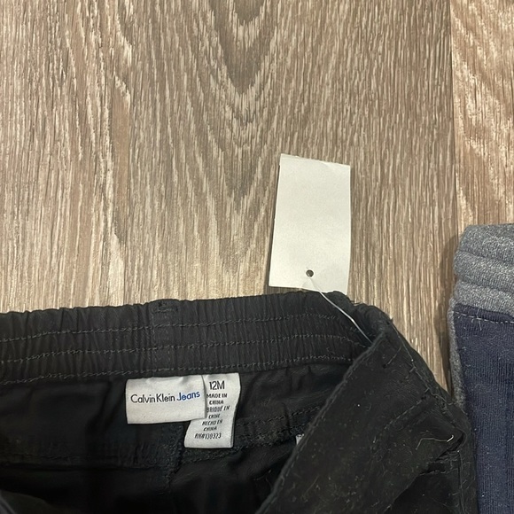 2 Pairs of Pants - Picture 2 of 3